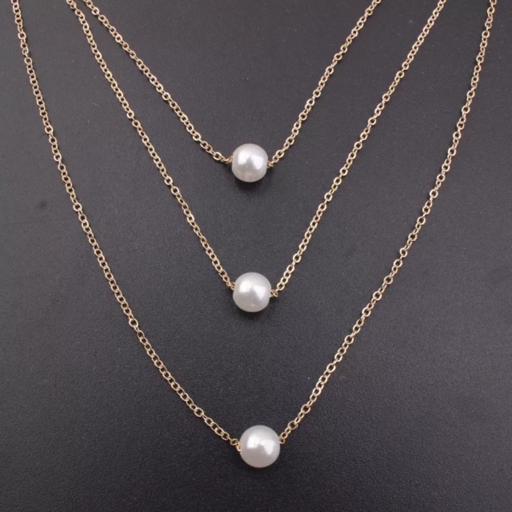 Layer Pearl Necklace - Picture 4 of 5
